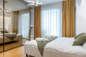 1001 Central Riverside Flat