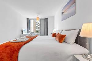 Modern Canary Wharf Apt - Cozy Super King Bed