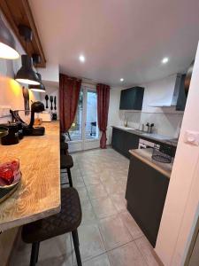 Maisons de vacances House Patio Air Conditioning Elegant Decoration : photos des chambres