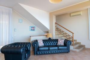 Villa Vale - with private pool and sea view