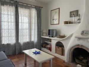 BERGANTIN 109 by SOM Menorca