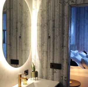 Bakkabyggd - A lake view villa