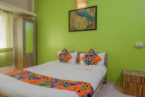 FabHotel Saraswati Niwas - Nr Sinhagad College
