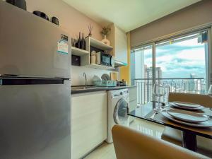 Functional and comfortable-FastWiFi-MRT HuaiKhwang