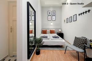 Kazincy Suites - 1BR Apt & Stylish Studio