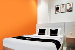 Townhouse Oak Palembang near Palembang Golf Club formerly KR Hotel