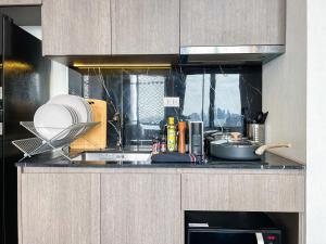 Elegant 1BR Condo - Ultra Fast WiFi - BTS On-Nut