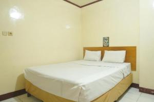 Hotel O Rumah Massagena Syariah Near Gedung Olahraga Enrekang