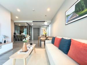Modern elegance 2B Ultra Fast WiFi BTS Phrakhanong