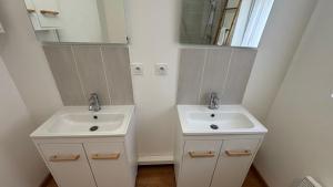 Appartements Duplex de 6 personnes centre d-Azay Le Rideau : photos des chambres