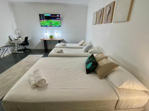 Private unit in Whitehaven Crescent