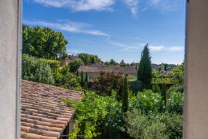 Maisons de vacances Gorgeous village home with heated pool, ideally located : photos des chambres
