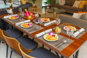 最大16名 BBQ可能 駐車場3台 シアタールーム付きのグループ旅行におすすめ宿 The MELIA