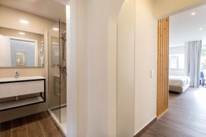 The Navigator - Ocean Heights