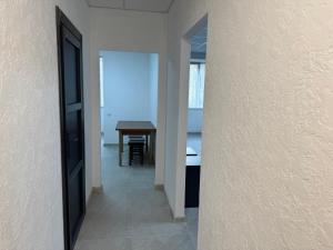 Сучасна квартира біля Ставки Вервольфу