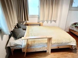 Pearl Heights 202 easy access to Ikebukuro, shinjuku station