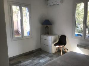 Villa vue mer à 150m à pied de la plage du Canadel