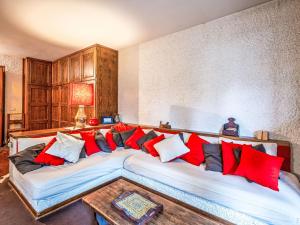 Apartment Pino Bianco by Interhome