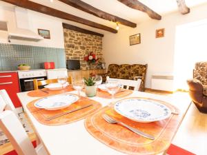 Apartment Les jardins by Interhome