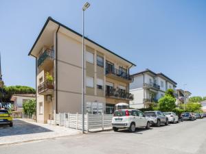 Apartment Appartamento Lara by Interhome