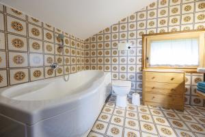 Casa Cesi 1, luminoso appartamento con Giardino