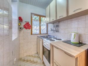 Apartment Banina by Interhome