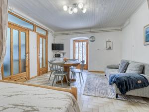 Apartment Banina by Interhome