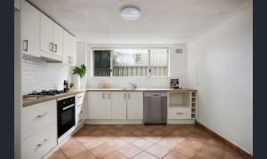 Ground Level Apartment with Pool