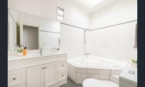 Ground Level Apartment with Pool