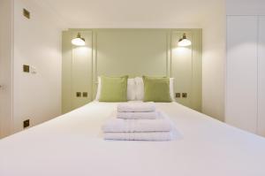 Leather Lane Concept Apartments