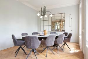 Villas Villa Po-Strophe - Batiment classe avec piscine : photos des chambres