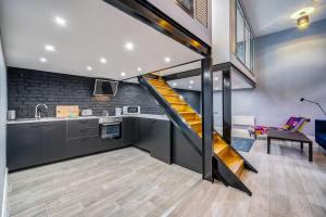 Azure Oasis in the Heart of the City