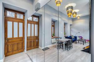 Azure Oasis in the Heart of the City