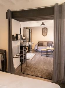 Maisons d'hotes Au Clair de Vianne -Plus qu'un hebergement Une parenthese de douceur jusque dans les details : photos des chambres
