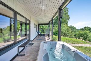 Where Lake Meets Forest