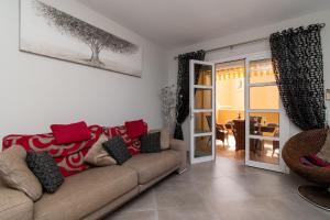 Amazing 2 Bedroom Apartment Central Location