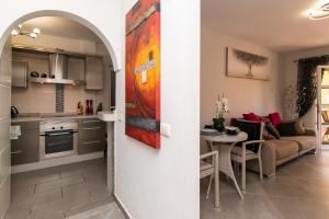 Amazing 2 Bedroom Apartment Central Location