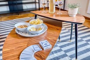 Alta House - Central Ferney and Family-Friendly