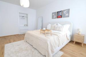 Apartment Grace Family