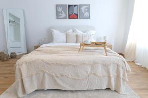 Apartment Grace Family