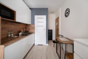 Łódź Fabryczna Harmony Studio by BookingHost