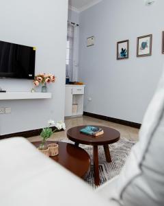 Cozy 1BR near Makumbusho hub & city spots