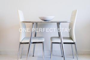 Modern Studio 10 Mints Away From Expo Pool & Gym