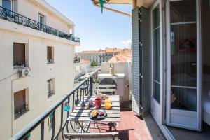 L4 Fayad 2BDR Hotel des Postes Central, Massena AC 2Balconies