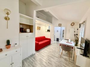 3 Bedrooms with terrace 20 minutes to Paris center