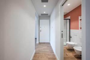 Luxury by the Sea - Central Design Apartment with AC