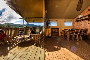 Campings Camping et Lodges de Coucouzac : photos des chambres