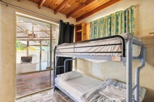 Rustic Charm, by the beach