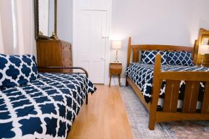 Ursulines Historic Creole Mansion Steps to QTR Historic Getaways W Pool