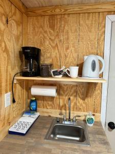 Creekside Villa 1 bed room